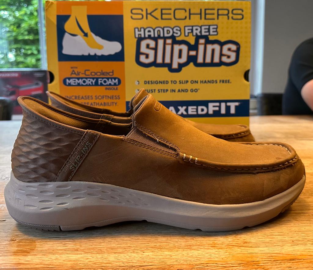 Skechers slip in schoen maat  47,5/  UK 12 nieuw, Ophalen of Verzenden, Nieuw, Bruin
