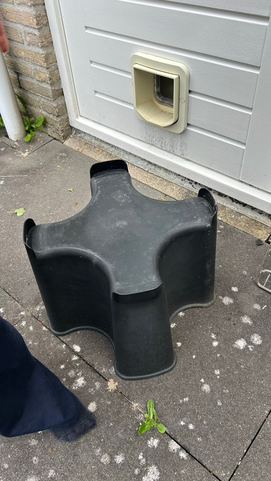 Zwarte kunststof regenton standaard, Ophalen, Gebruikt