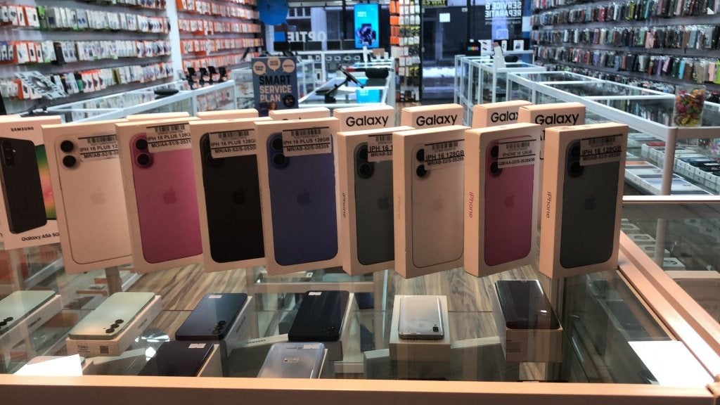 Airpods pro 3 / 2 / Airpods 4/ iphone 18 pro / 17 / 16 / 15