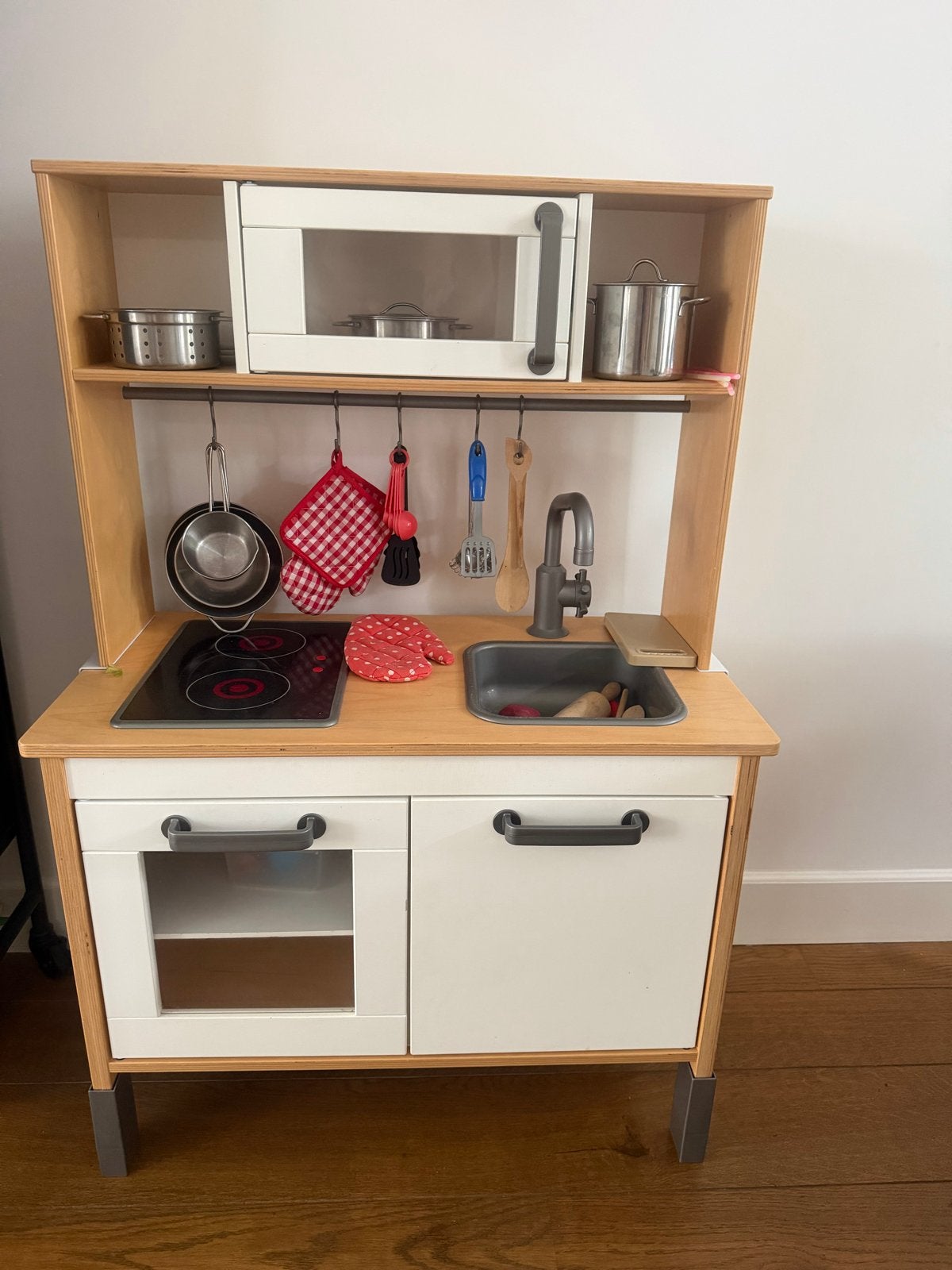 Ikea kinderkeuken met pannen en accessoires, Ophalen, Zo goed als nieuw, Hout, Speelkeuken