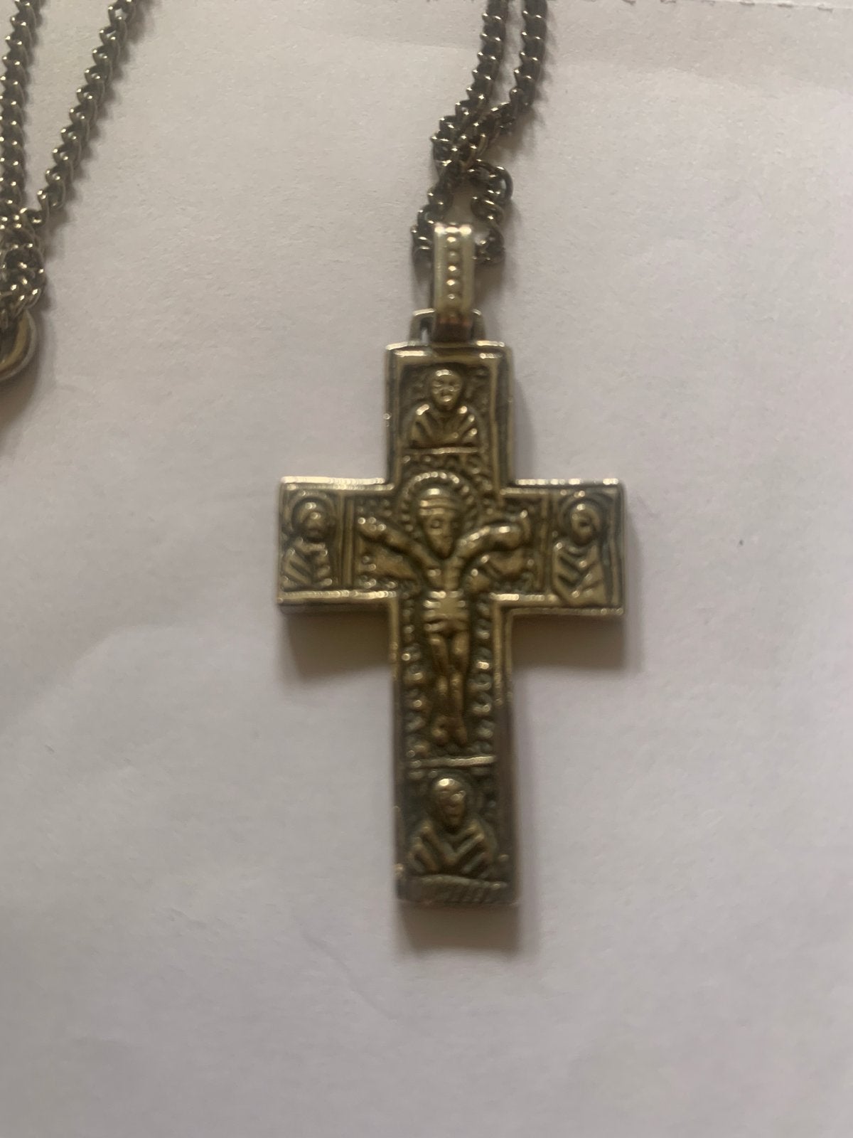 Zilveren Kruis met dubbelzijdige afbeelding en ketting 60cm, Ophalen of Verzenden, Gebruikt, Sieraad