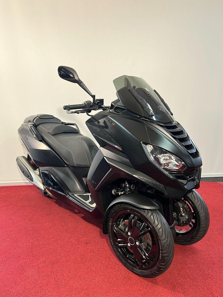Peugeot Metropolis GT Black Carbon Edition, Scooter, Bedrijf, Traction Control, Bonnetstraat 1
6718 XN  Ede, NL