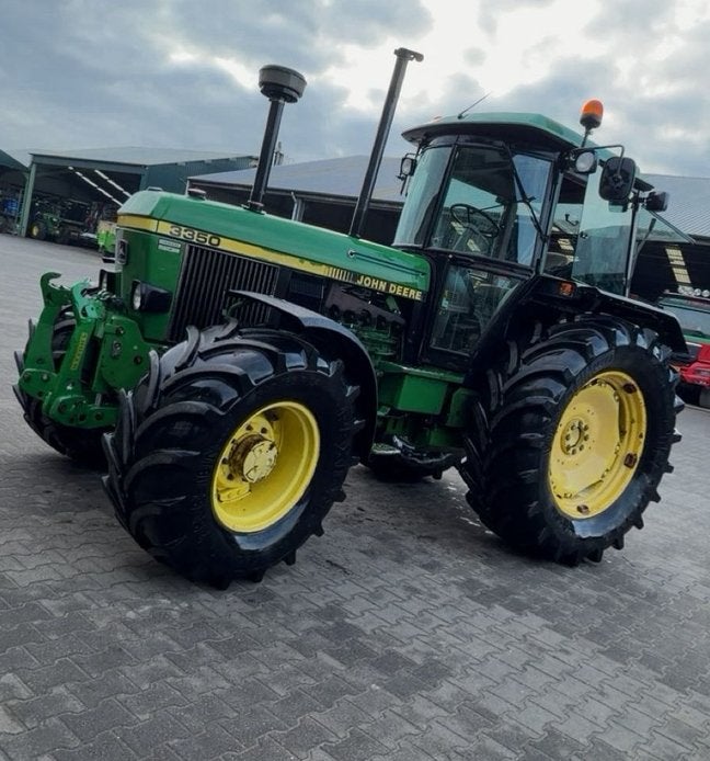 John deere 3350 40km, Zakelijke goederen, Agrarisch | Tractoren, Gebruikt, Tot 80 Pk, 7500 tot 10000, Ophalen