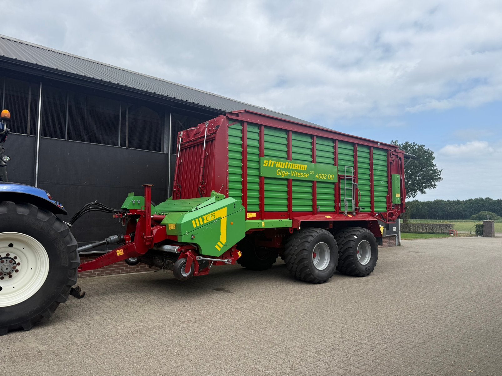 Strautmann Giga Vitesse 4002 DO opraapwagen snijwagen, Zakelijke goederen, Agrarisch | Werktuigen, Ophalen, Veehouderij, Weidebouw