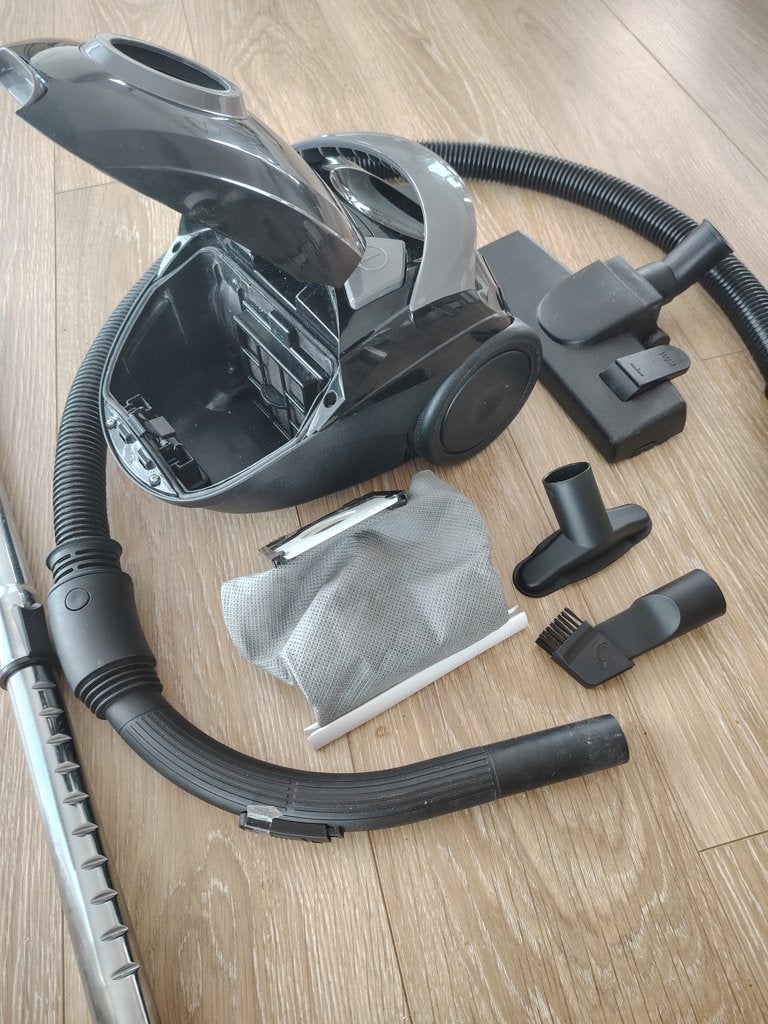 kleine stofzuiger incl opsturen/garantie, Overige merken, Ophalen of Verzenden, Zo goed als nieuw, Minder dan 1200 watt