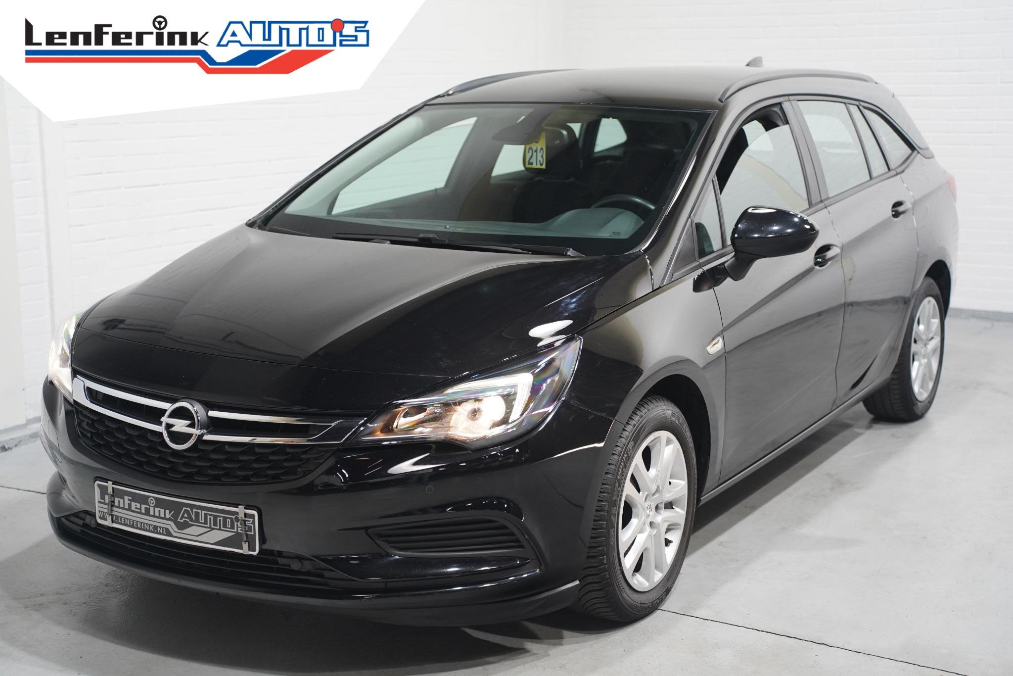 Opel Astra Sports Tourer 1.6 CDTI Online Edition Navi PDC v+, Auto's, Voorwielaandrijving, Stof, Gebruikt, Euro 6