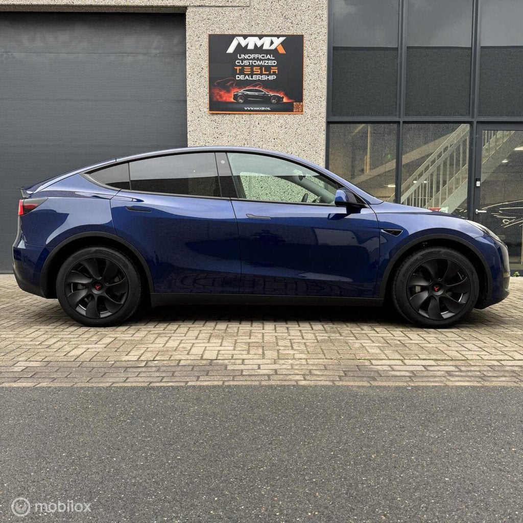 Tesla Model Y Long Range RWD + MMX PACK + IAP, Auto's, Tesla, Automaat, Achterwielaandrijving, Gebruikt, Zwart