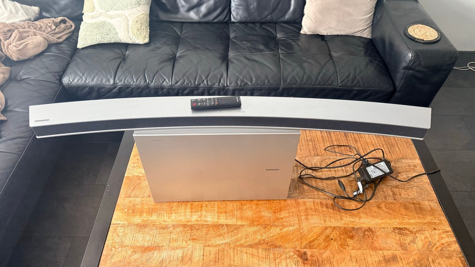 Samsung Soundbar HW-J6501 met draadloze subwoofer, Ophalen of Verzenden, Bluetooth, Gebruikt