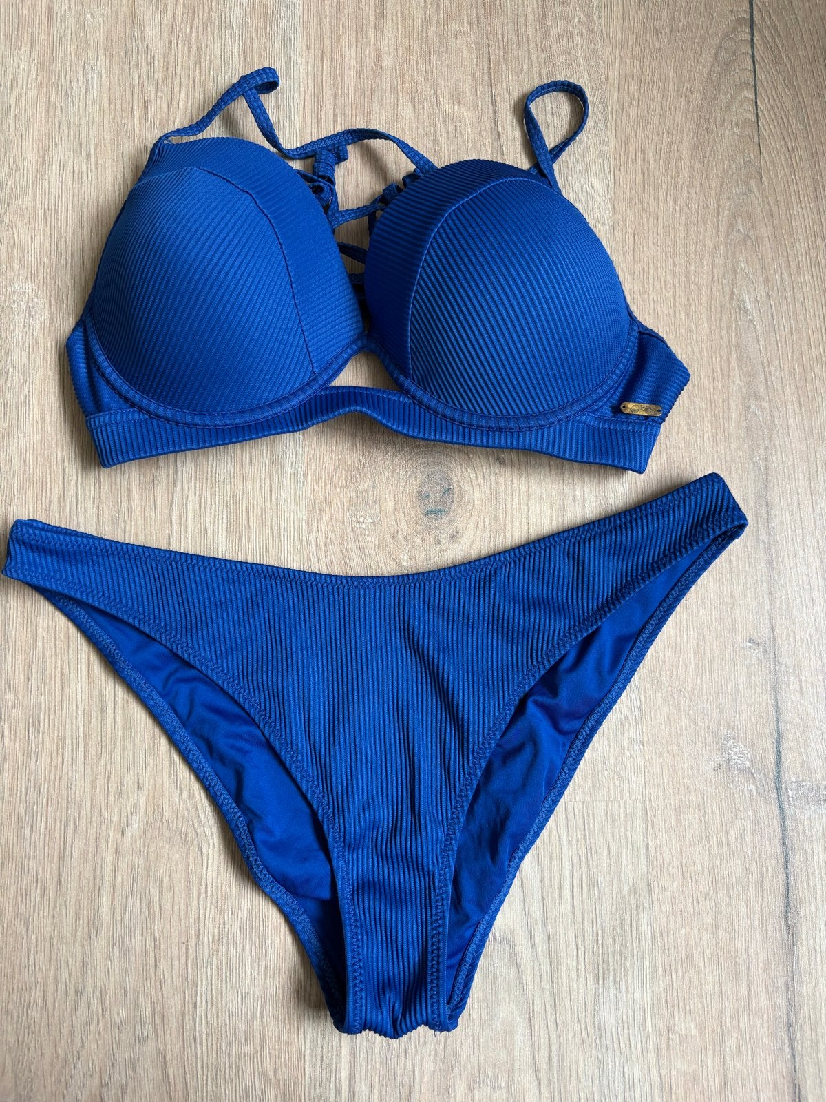 Blauwe bikini van Bleu Beachwear - maat L/XL, Verzenden, Zo goed als nieuw, Blauw, Bikini