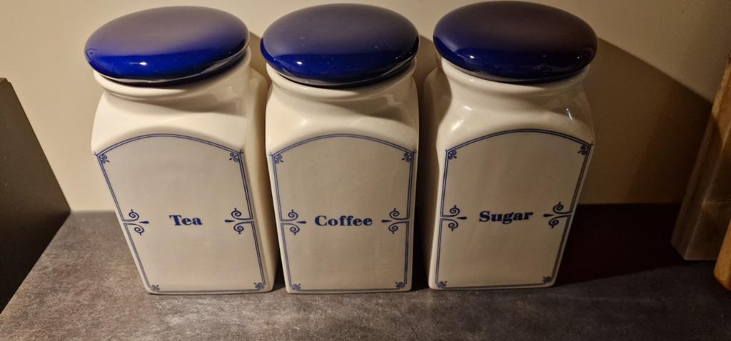Set van 3 aardewerken voorraadpotten: thee, koffie, suiker, Antiek en Kunst, Ophalen of Verzenden