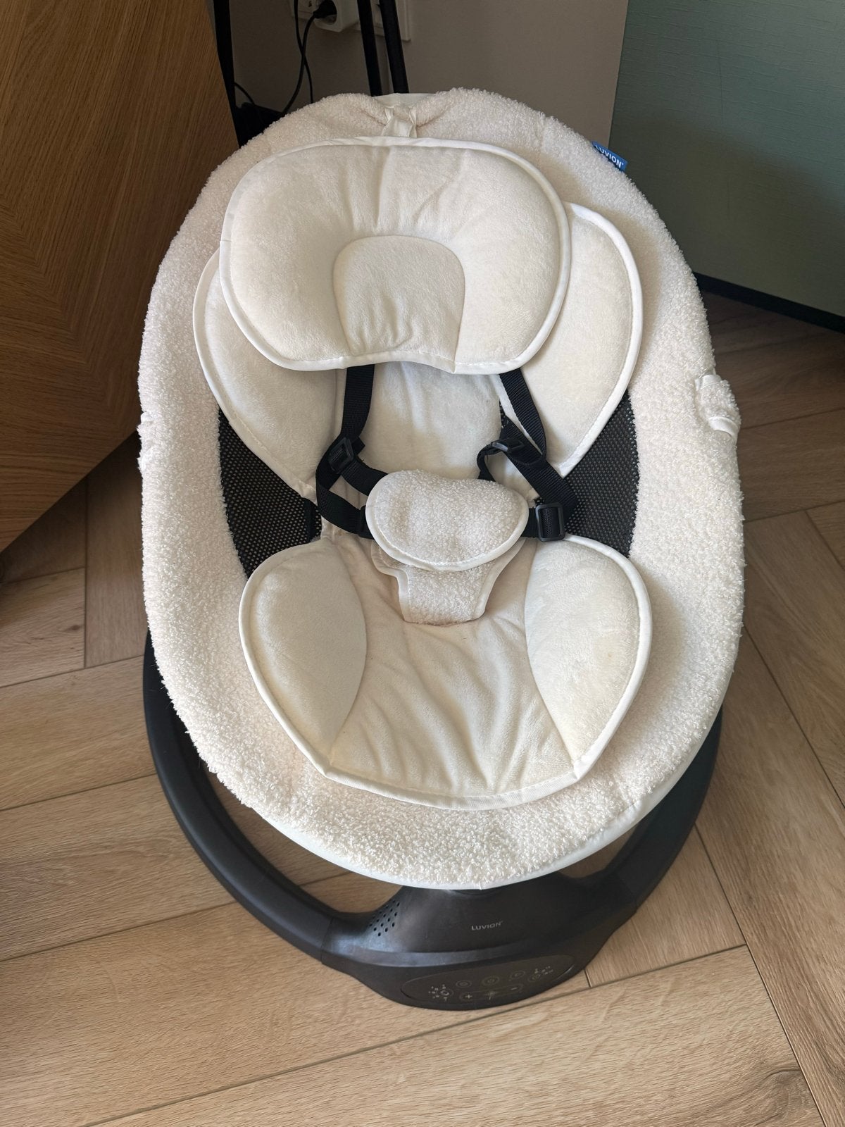 Luvion elektrische schommelstoel / wipstoel, Kinderen en Baby's, Wipstoeltjes, Overige merken, Schommelstoel, Ophalen of Verzenden