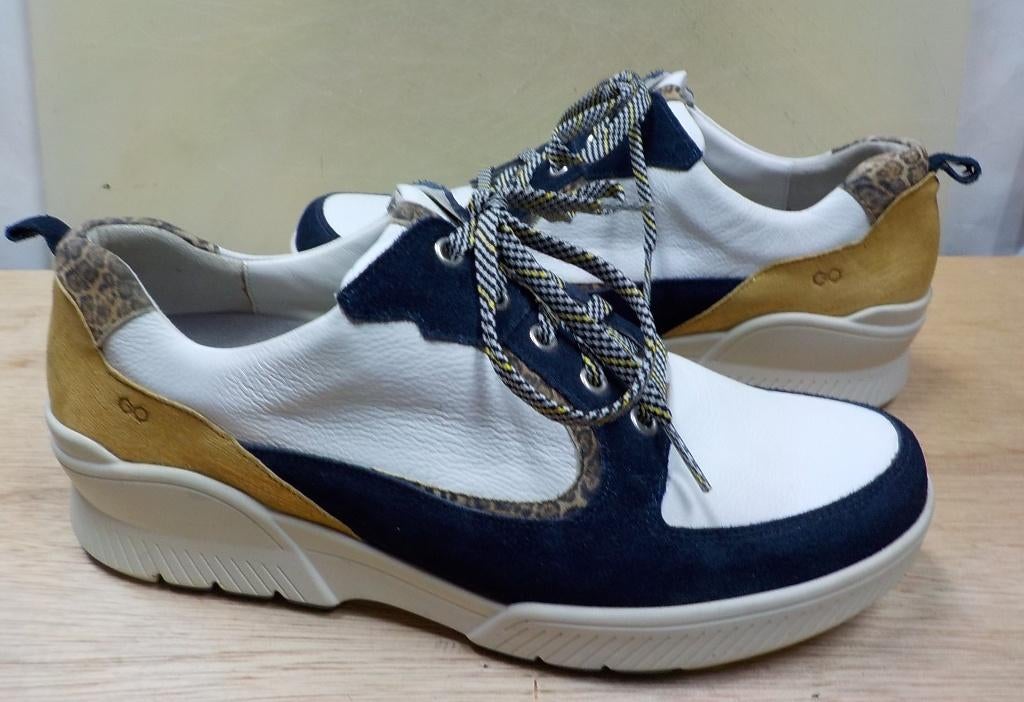 Durea GO sneakers wit met blauw combi maat 41 1/2 K, Thomas Edisonweg 1, 5151 DH Drunen, Wit, Ophalen of Verzenden, Info@durea.nl