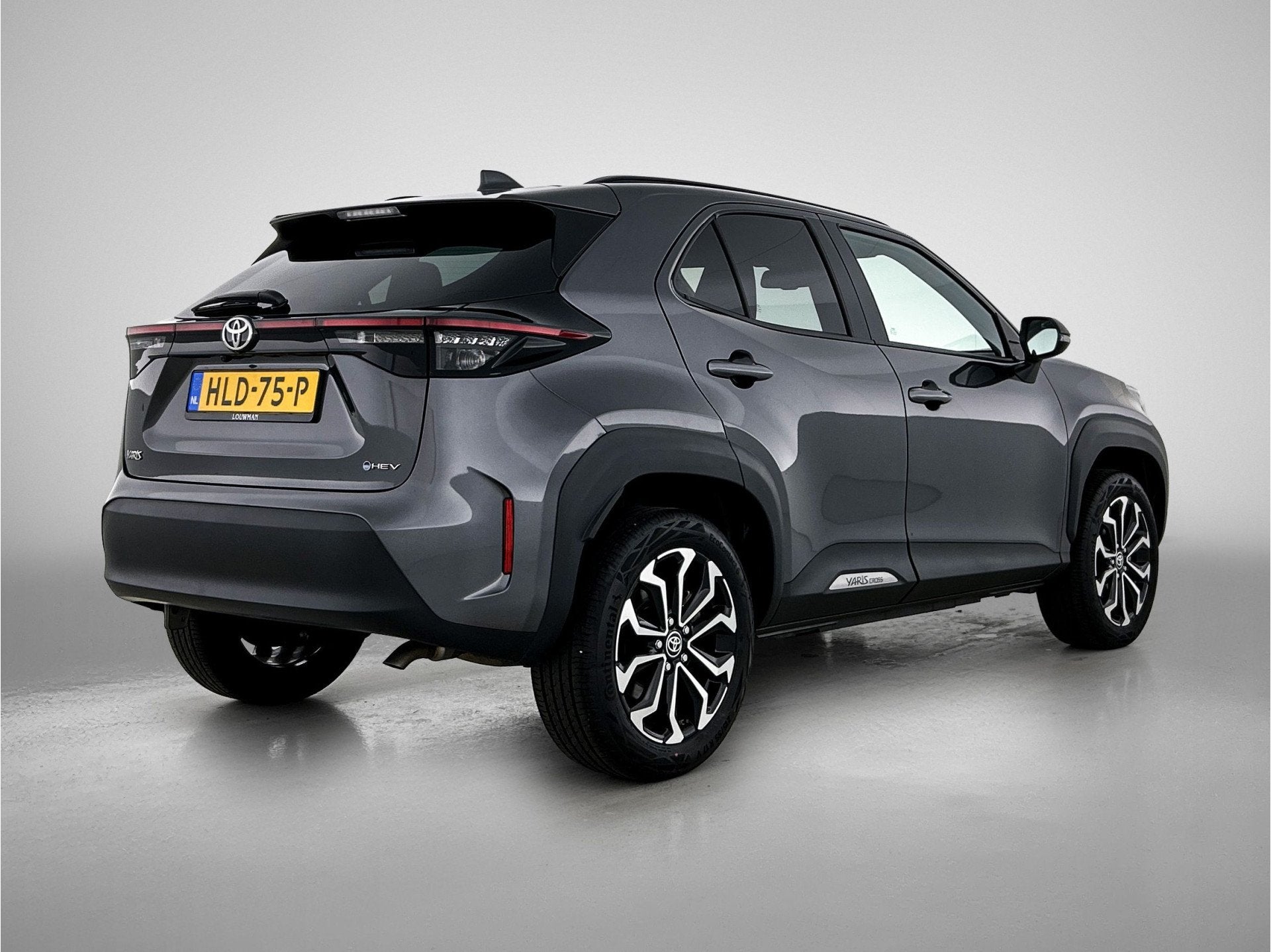 Toyota Yaris Cross 1.5 Hybrid 115 First Edition | BTW voertu, 12 maanden, Stof, Gebruikt, 116 pk