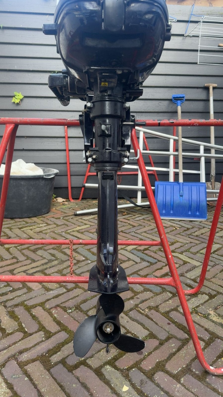 Foto 3 van Tohatsu 5 PK 4-takt Buitenboordmotor - 2018 - Zeer nette sta