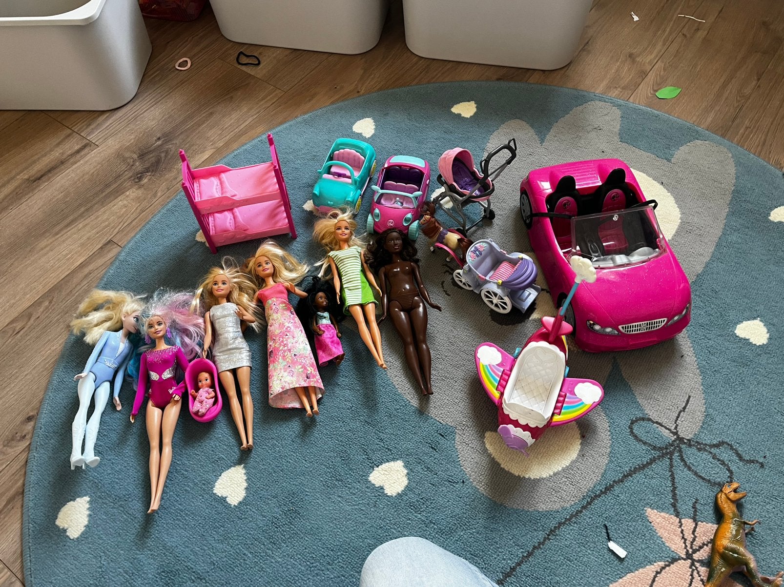 Barbies en diverse accessoires, Kinderen en Baby's, Ophalen of Verzenden, Zo goed als nieuw, Barbie