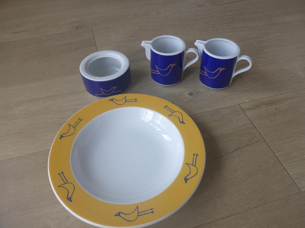 Serviesdelen arzberg flying objects, designer david palterer, Huis en Inrichting, Keuken | Servies, Zo goed als nieuw, Overige typen