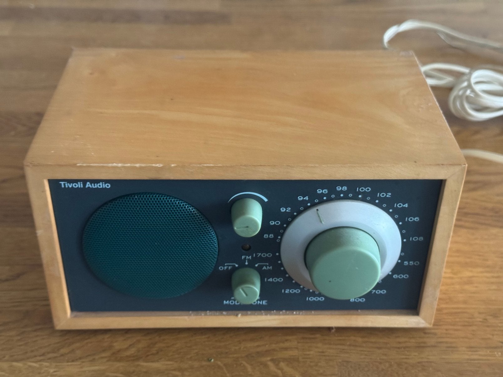 De Henry Kloss design radio: de Tivoli Audio Model 1, Ophalen of Verzenden