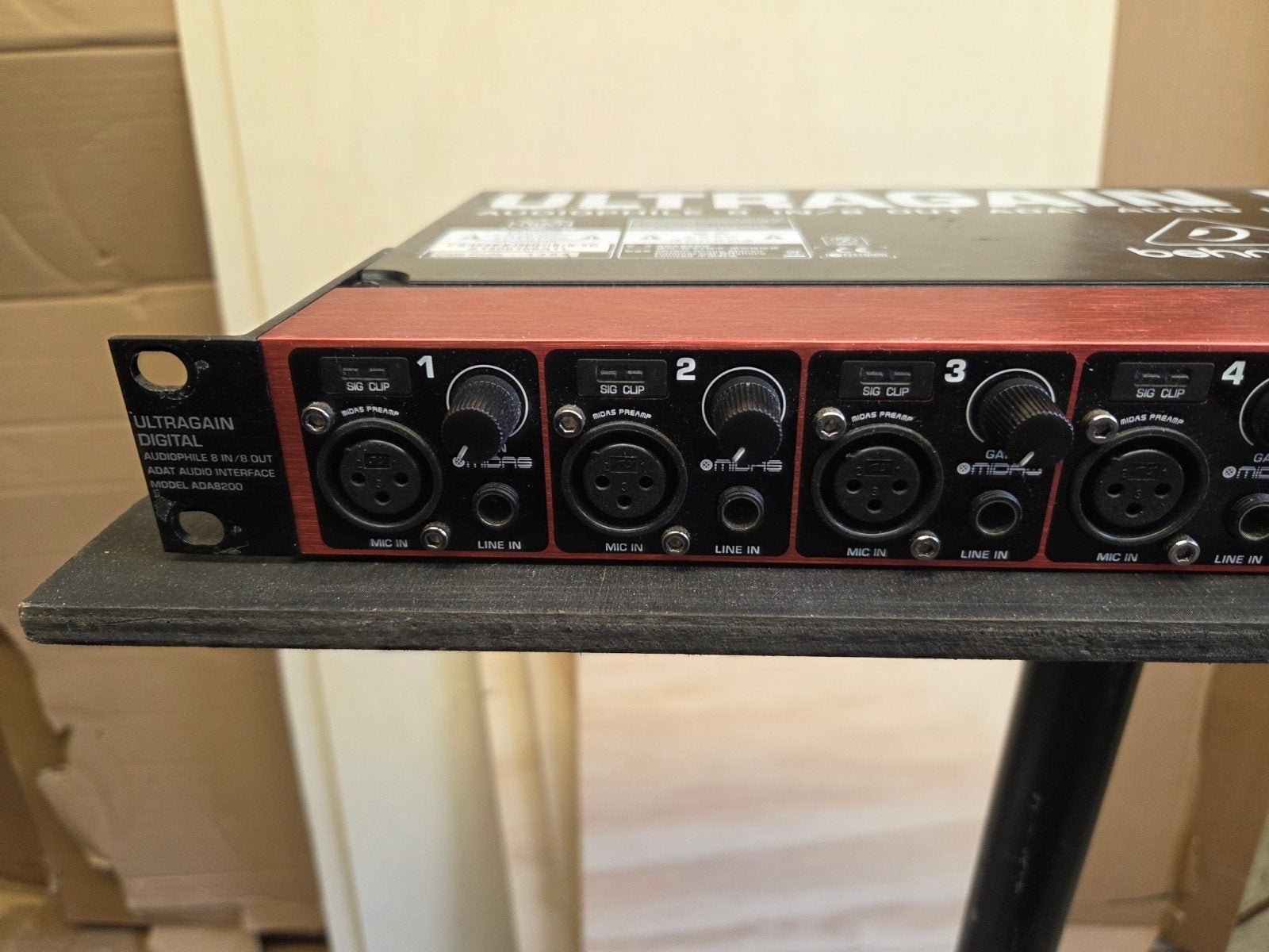 Behringer Ultragain Digital ADA8200 Audio Interface, Ophalen of Verzenden, Zo goed als nieuw, 5 tot 10 kanalen, Microfooningang