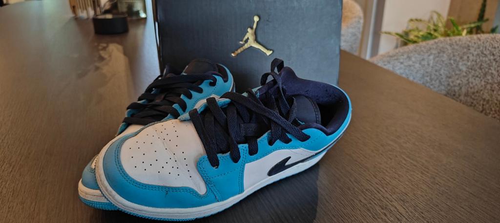 Nike Air Jordan 1low maat 38, Kinderen en Baby's, Kinderkleding | Schoenen en Sokken, Jongen of Meisje, Schoenen, Ophalen of Verzenden