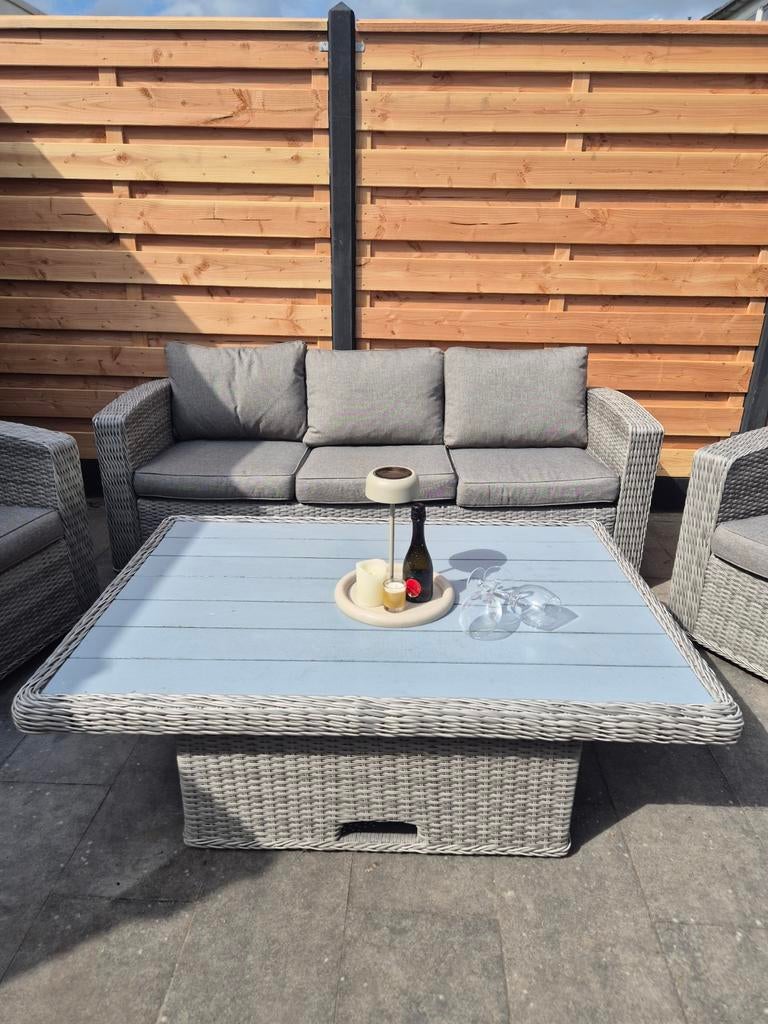 Luxe Wicker Loungeset met Bank, Stoel en Verstelbare Tafel, Tuin en Terras, Ophalen, 4 zitplaatsen, Bank, Zo goed als nieuw