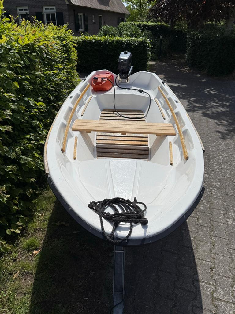 Sloep inclusief trailer | 350cm x 140cm | polyester, Watersport en Boten, Sloepen, 4 m, Overige brandstoffen, 4 pk, 2 m