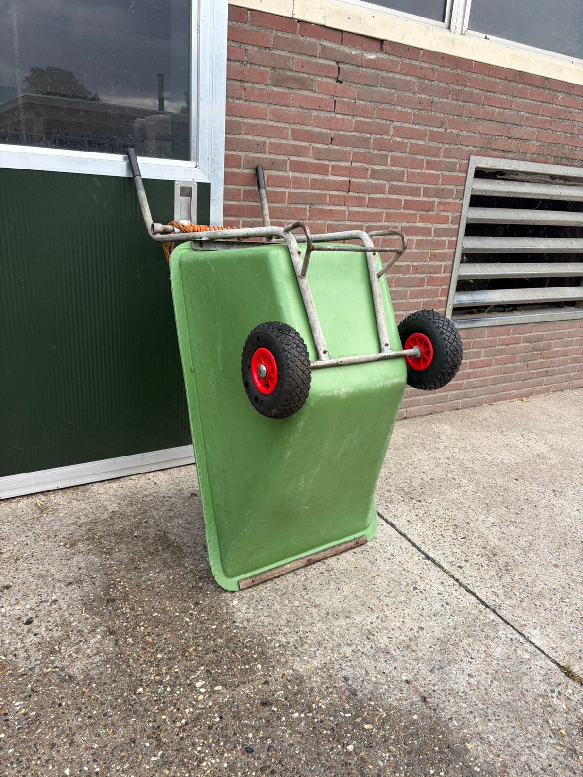 Kalvertaxi met lier, Dieren en Toebehoren, Stalling en Weidegang, Stalling