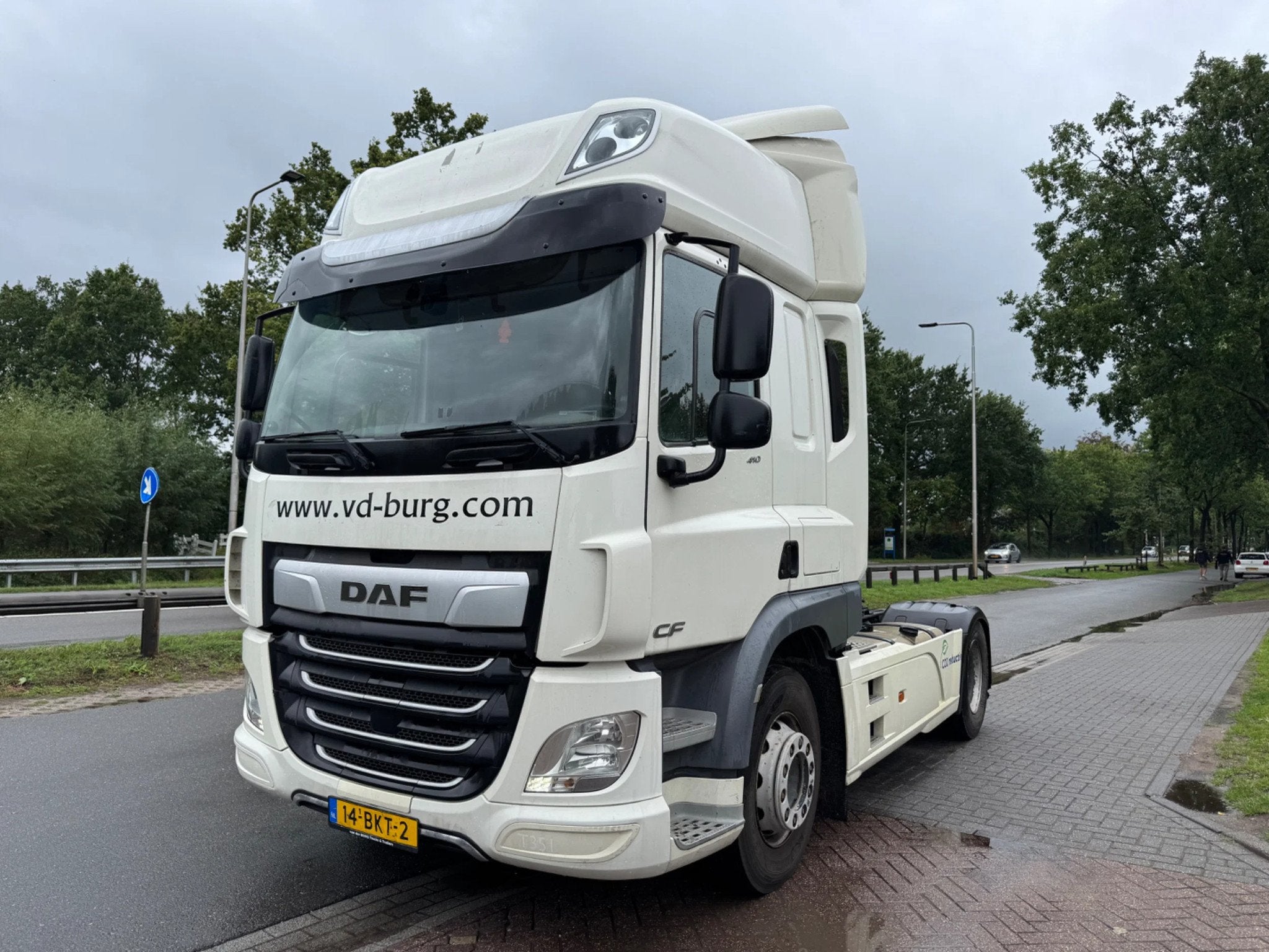 DAF CF 410 Space New. tacho (bj 2018), Automaat, Achterwielaandrijving, Euro 6, Wit