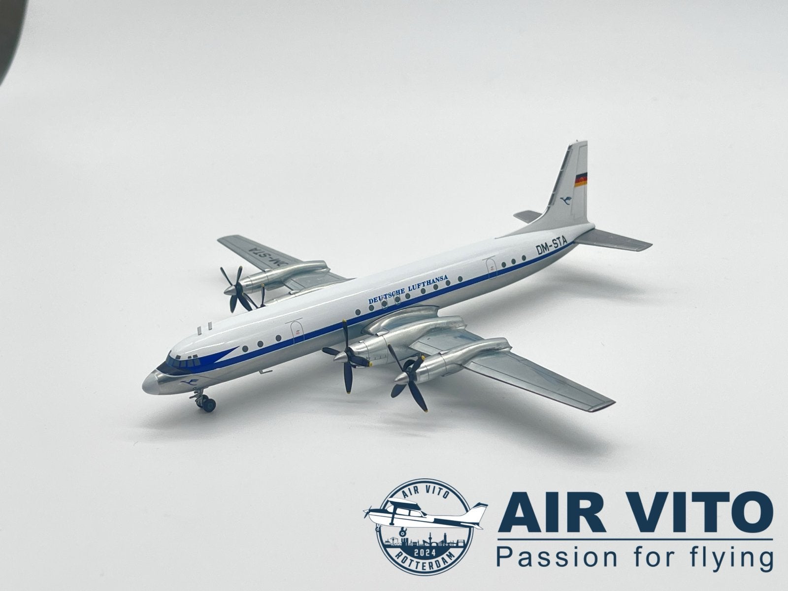 Herpa Wings Ilyushin IL-18 Deutsche Lufthansa DM-STA 1:200, Schaalmodel, -, Ophalen of Verzenden, Air Vito