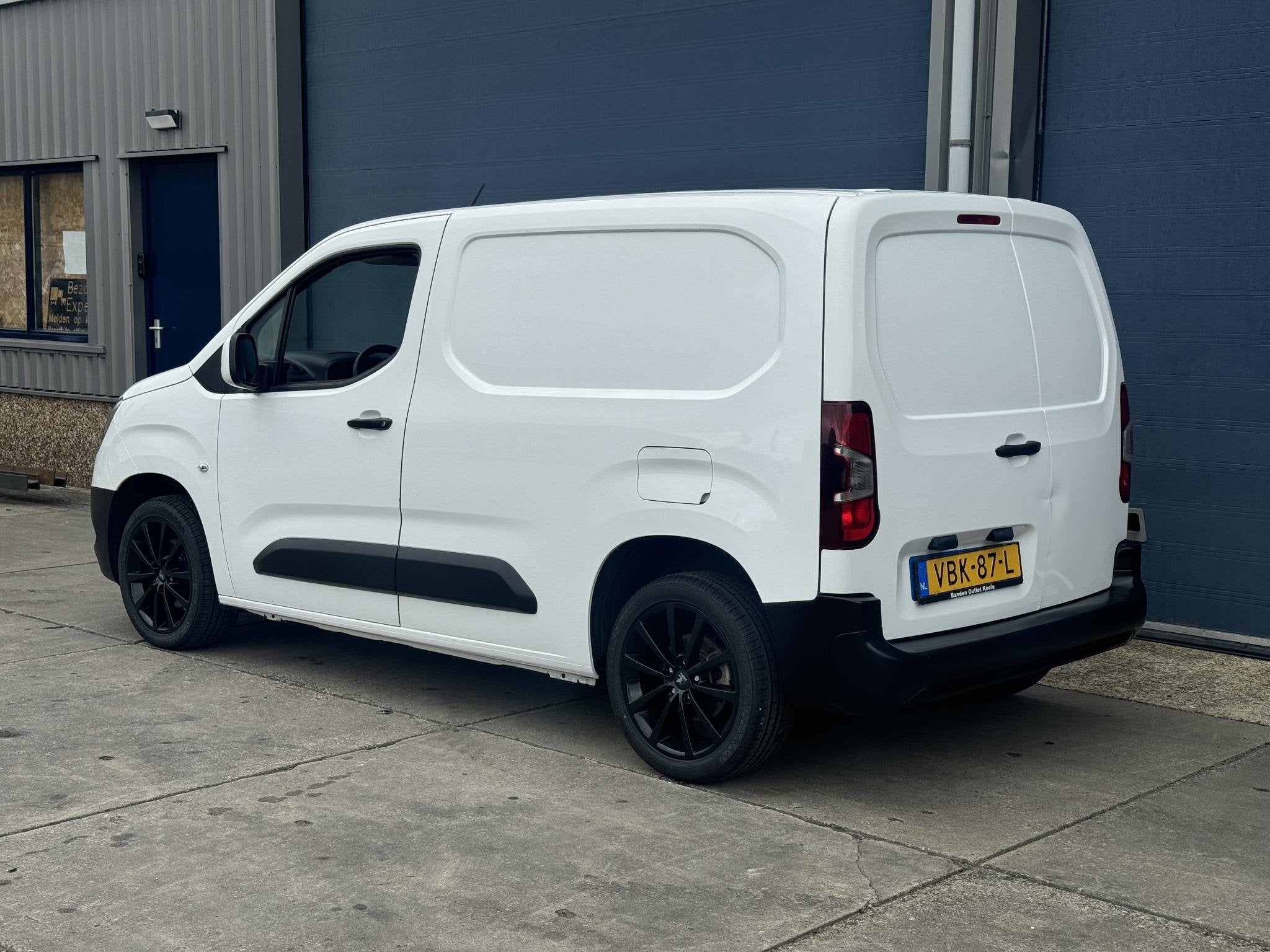 Opel Combo 1.5D L1H1 Edition AIRCO / CRUISE CONTROLE / EURO, Auto's, Voorwielaandrijving, Stof, Gebruikt, 2500 kg
