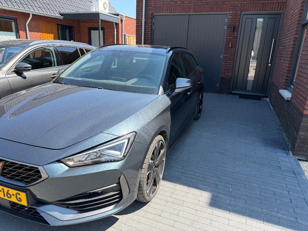 Cupra Leon 1.4 E-hybrid 245pk Dsg-6 2022 Grijs, Auto's, Cupra, 77 km/l, 1800 kg, Zwart, 4 cilinders