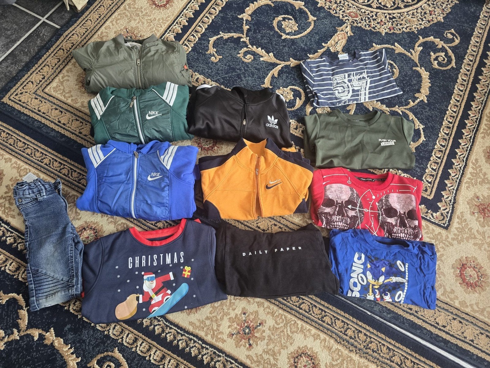 Jongenskledingpakket maat 122 (trainingspak, shirts, bro, Kinderen en Baby's, Broek, Gebruikt, Nike, Adidas, Daily Paper, Ophalen of Verzenden