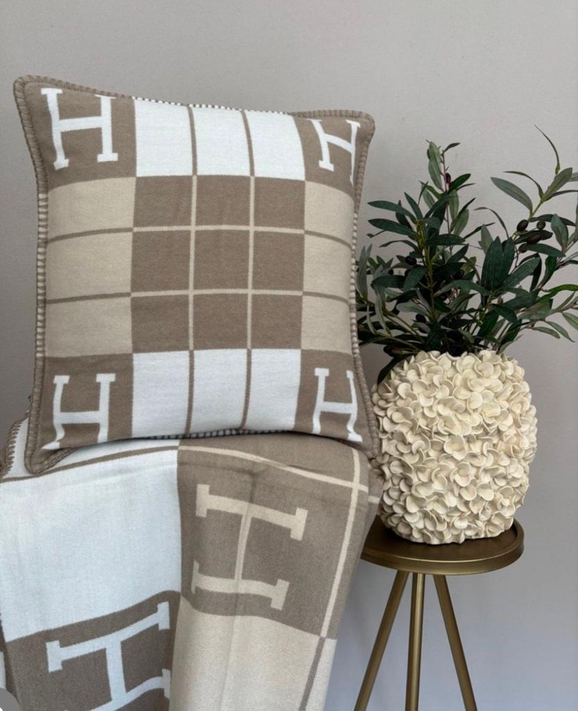 Beige Kasjmier Kussenhoes 50x50 cm, Ophalen of Verzenden, Nieuw, Beige, Vierkant