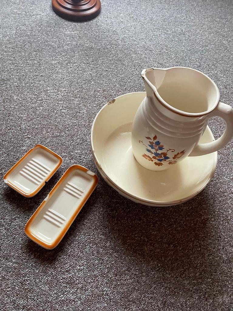 Vintage Wasstel met Kan en Zeepbakjes - Bloemenmotief, Antiek en Kunst, Ophalen of Verzenden