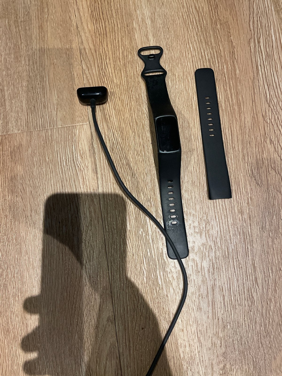 Fitbit Charge 5 - Advanced Fitness & Health Tracker, Ophalen, Zwart, Zo goed als nieuw, Waterdicht