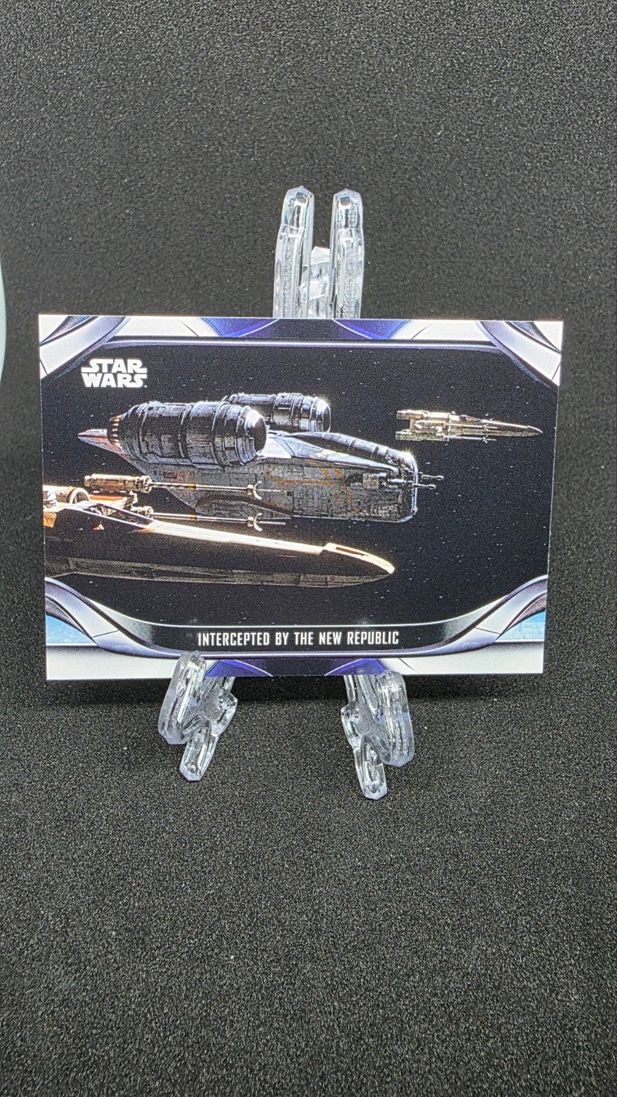 Topps Mandalorian Kaart - Intercepted by the New Republic, Ophalen of Verzenden, Nieuw, Overige typen