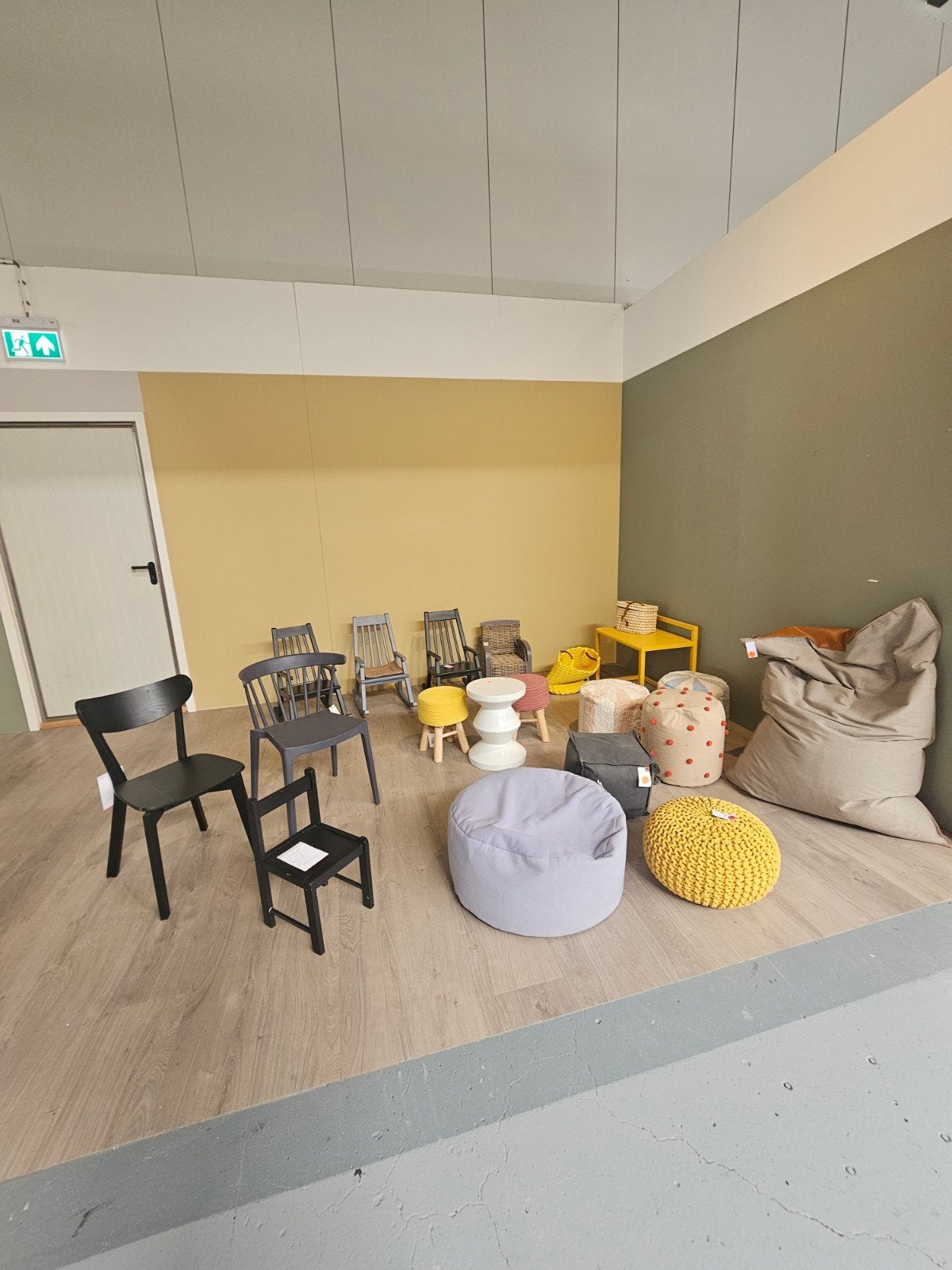 Showmodel outlet stoelen, Ophalen, Zo goed als nieuw, Overige kleuren, Vijf, Zes of meer stoelen
