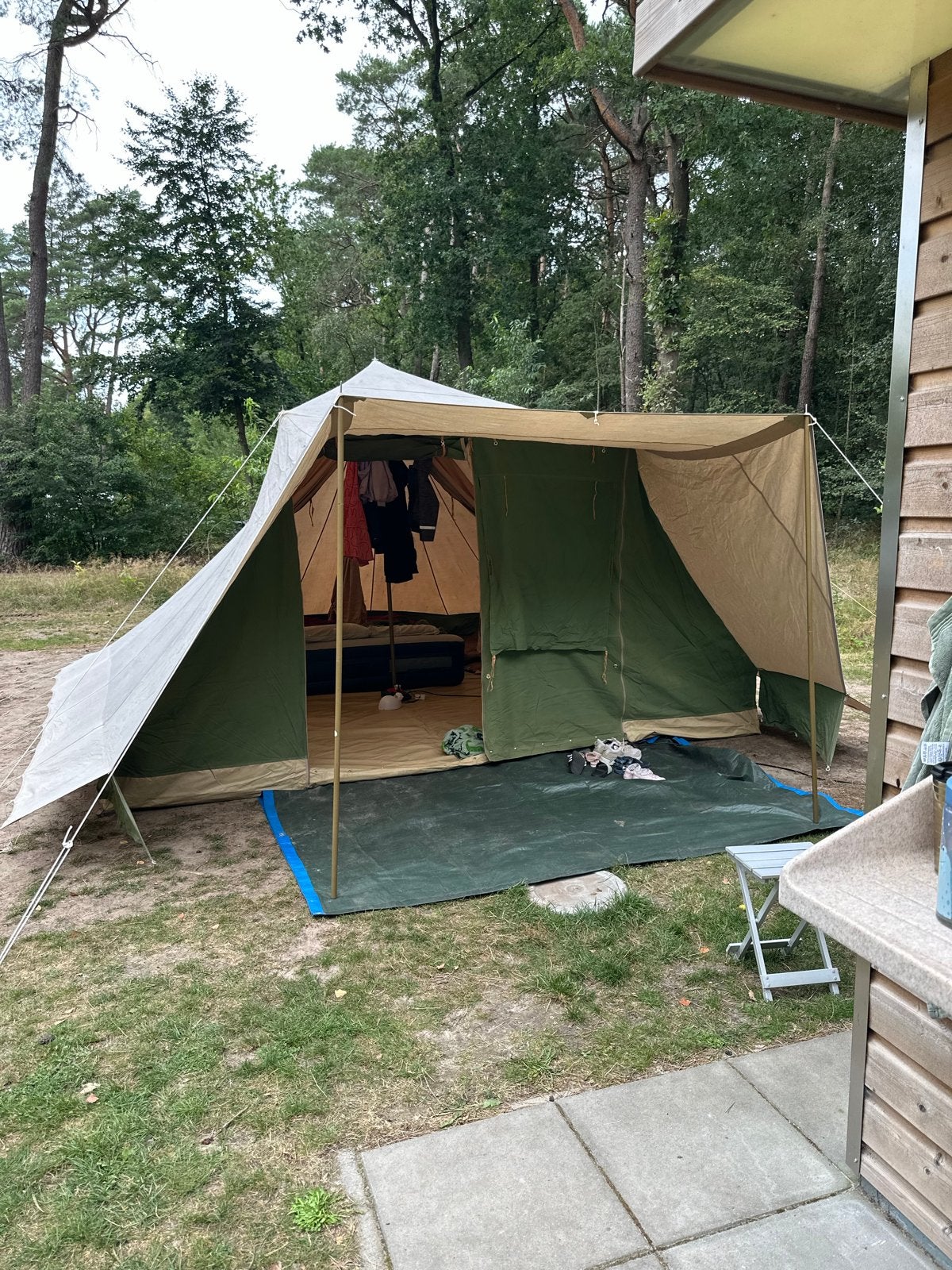 Ruime merk: “Randstad” tent - Ideaal voor gezinnen, Caravans en Kamperen, Ophalen, Gebruikt, Meer dan 6