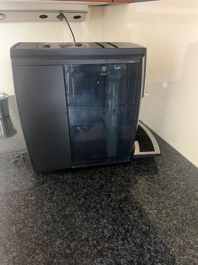 Foto 6 van Jura E60 Koffiemachine