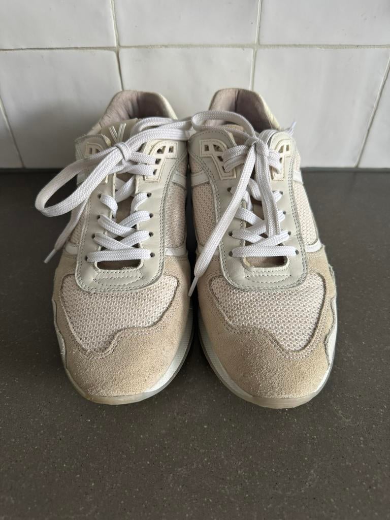 Via vai sneakers, Ophalen of Verzenden, Zo goed als nieuw, Beige, Sneakers of Gympen
