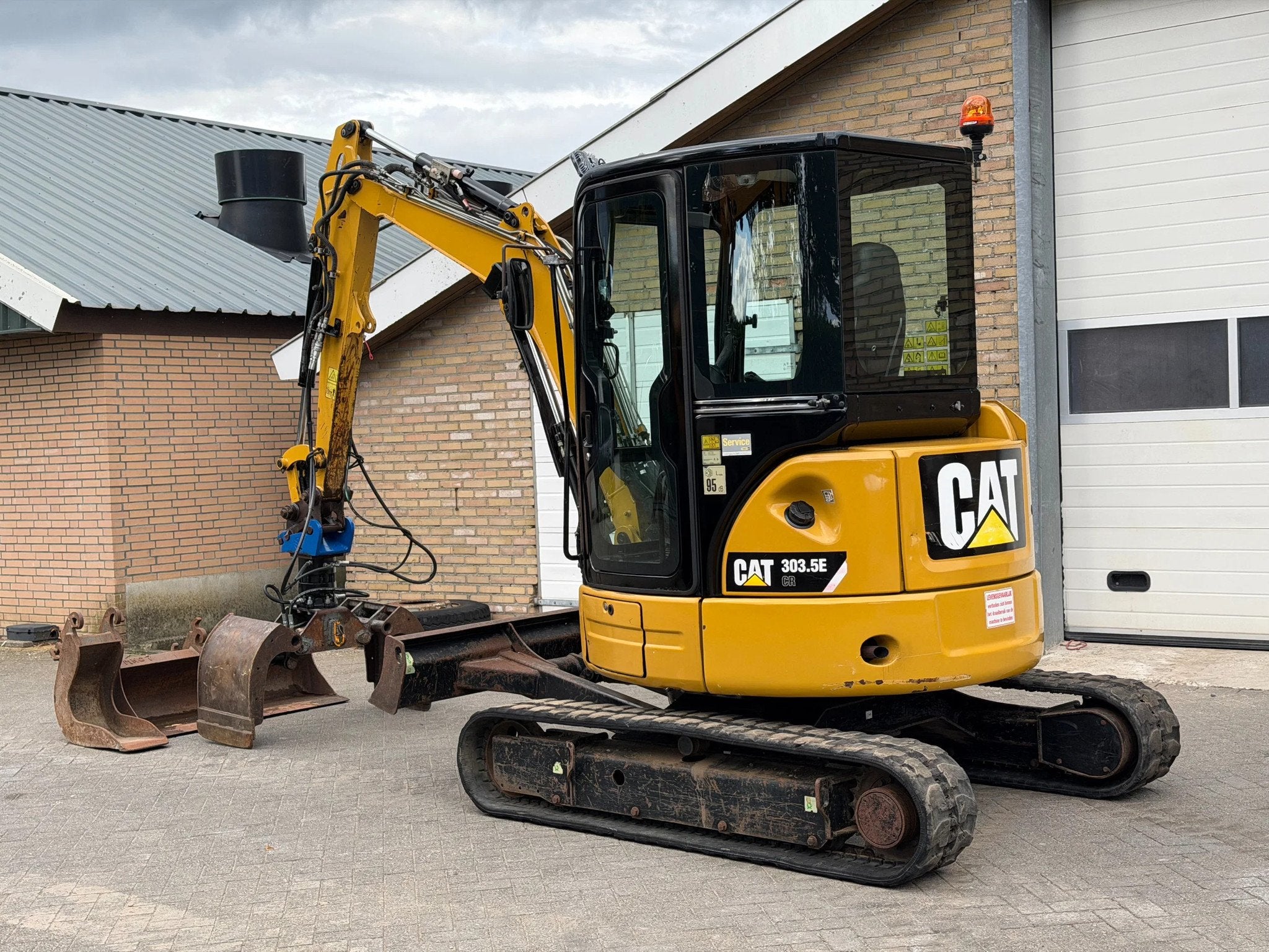 Caterpillar 303ECR (bj 2017), Zakelijke goederen, Machines en Bouw | Kranen en Graafmachines, Graafmachine