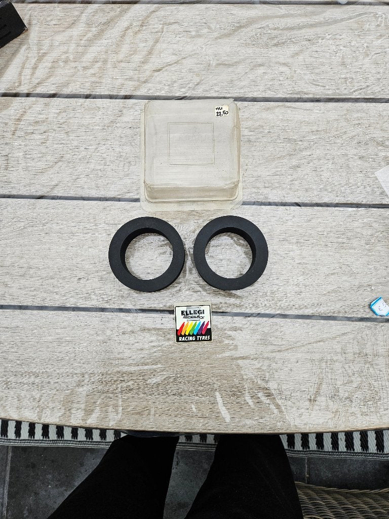 Schuimrubber sliks voor 1/8 OR- velg, Hobby en Vrije tijd, Ophalen of Verzenden, Nieuw, Schaal 1:8, Onderdeel