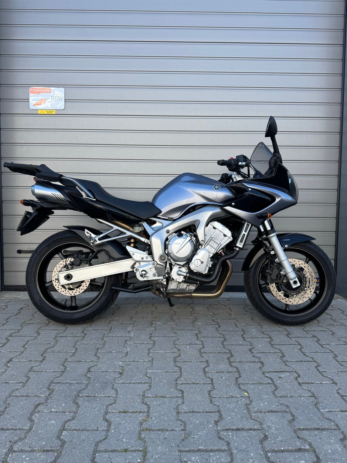 Yamaha FZ6 Fazer S2 - zeer lage km stand, Motoren, Motoren | Yamaha, 4 cilinders, Meer dan 35 kW, Toermotor, Minimaal motorrijbewijs A2
