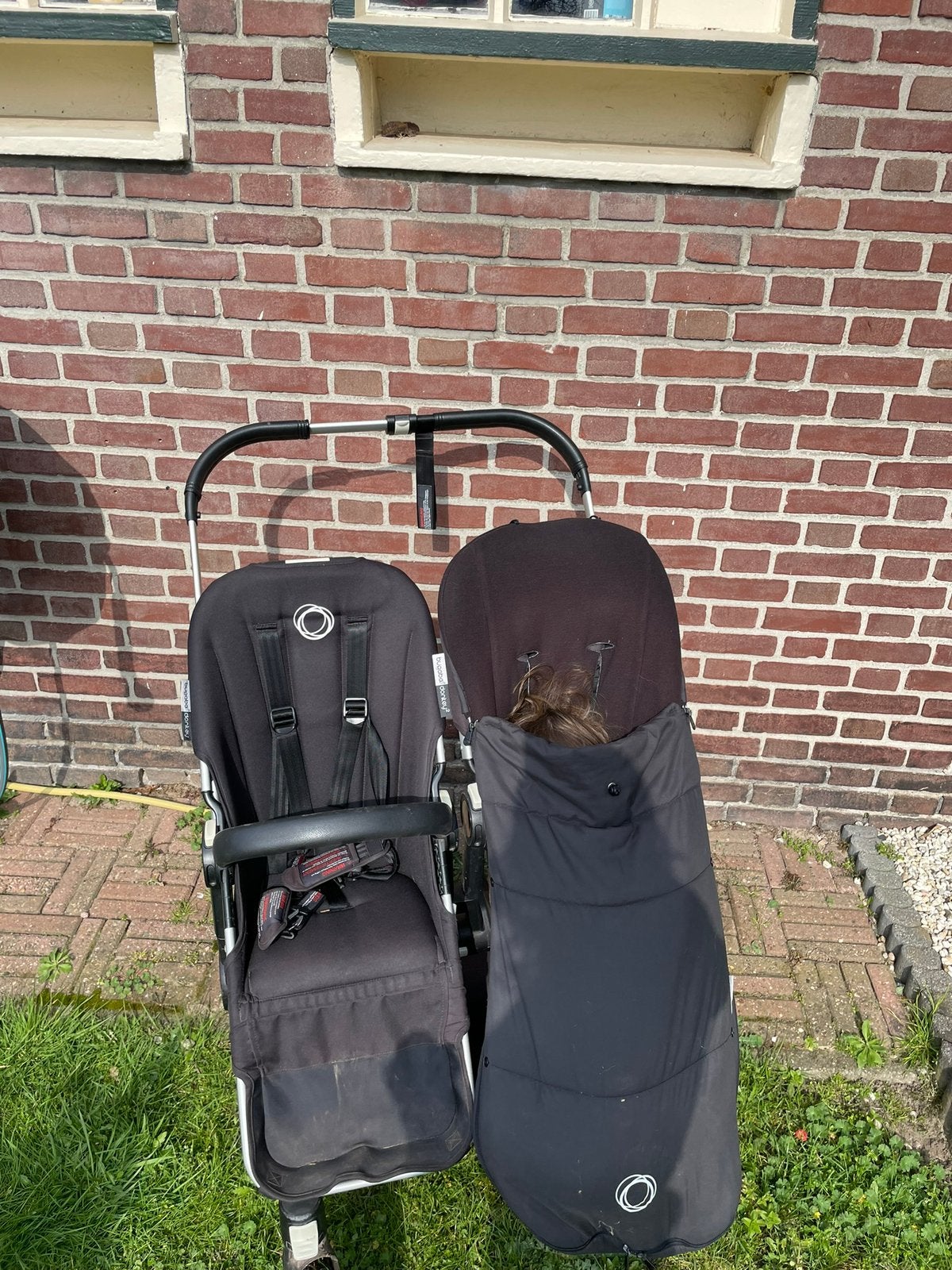 Bugaboo donkey zilver frame, basic zwart, kap olijf groen, Ophalen, Gebruikt, Combiwagen, Duowagen