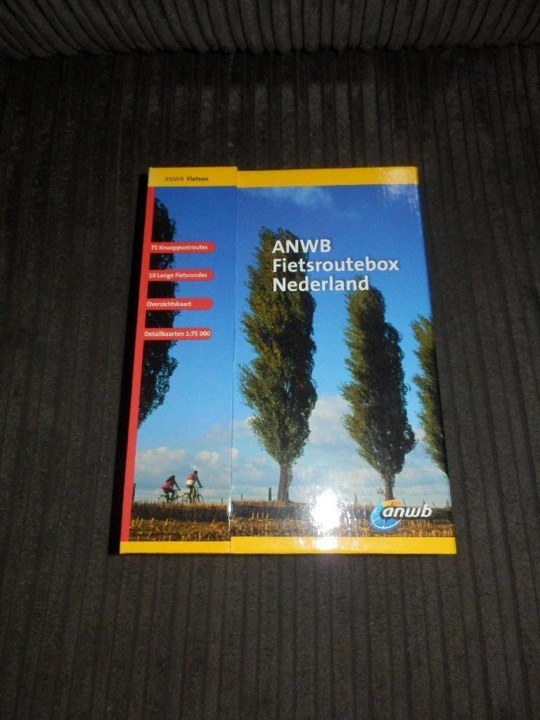 A.n.w.b:::::Fietstsroutebox Nederland / 2009., Boeken, Reisgidsen, ANWB, Fiets- of Wandelgids, Ophalen of Verzenden, Zo goed als nieuw