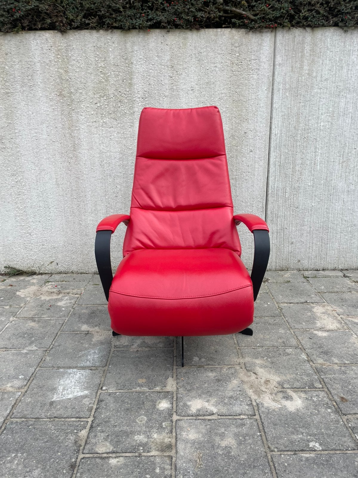 Z.g.a.n. rode prominent humberto relax fauteuil / relaxstoel, Minder dan 75 cm, Ophalen of Verzenden, Zo goed als nieuw, Nvt