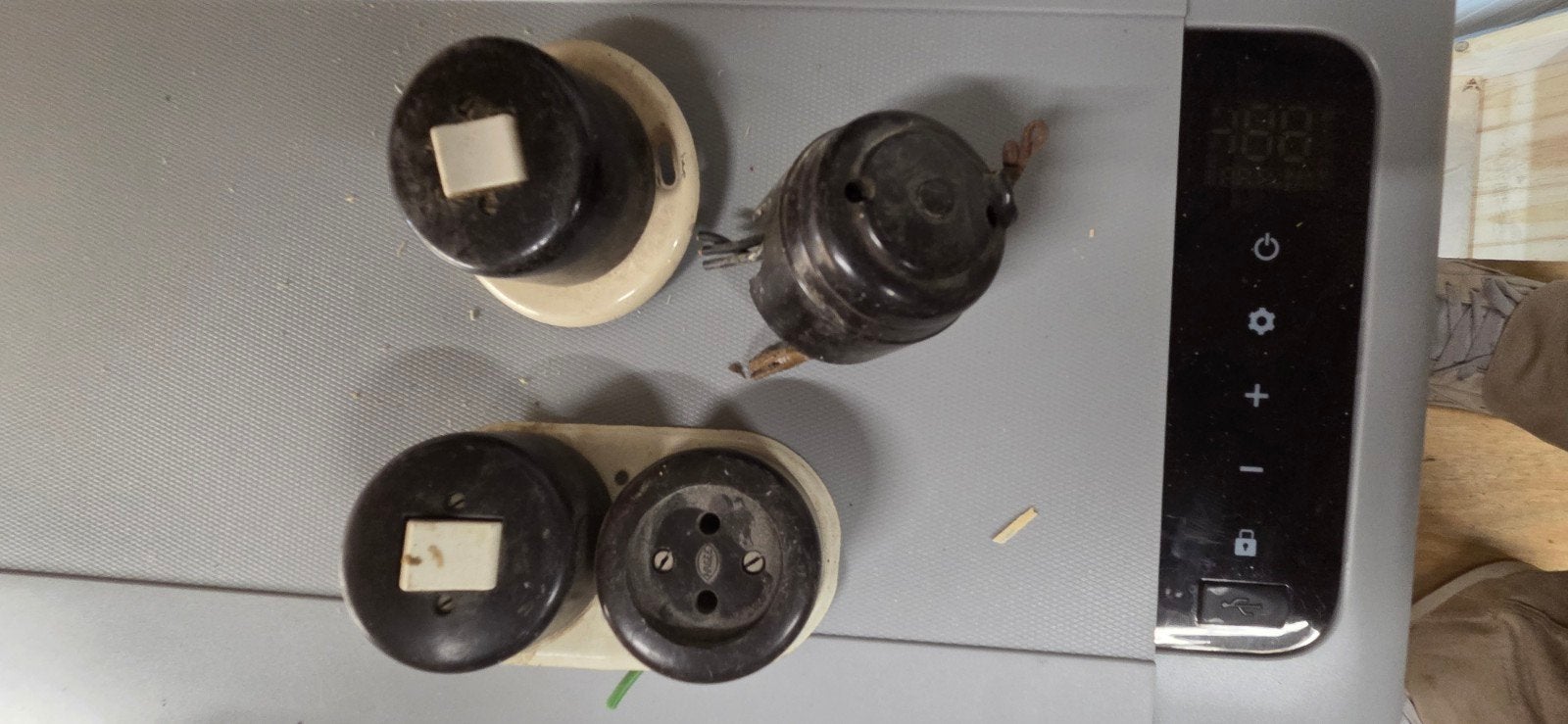 Vintage Bakelieten Stopcontacten en Schakelaars, Antiek en Kunst, Ophalen of Verzenden