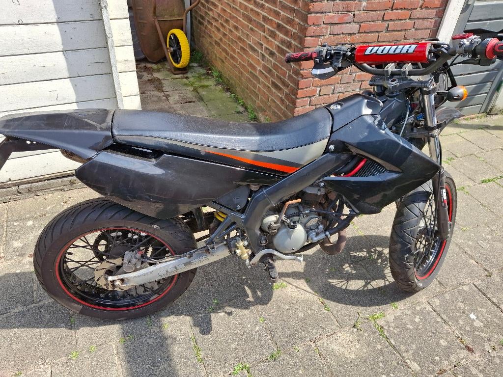 Derbi Senda SM Zwart, Fietsen en Brommers, Brommers | Derbi, Ophalen, Gebruikt