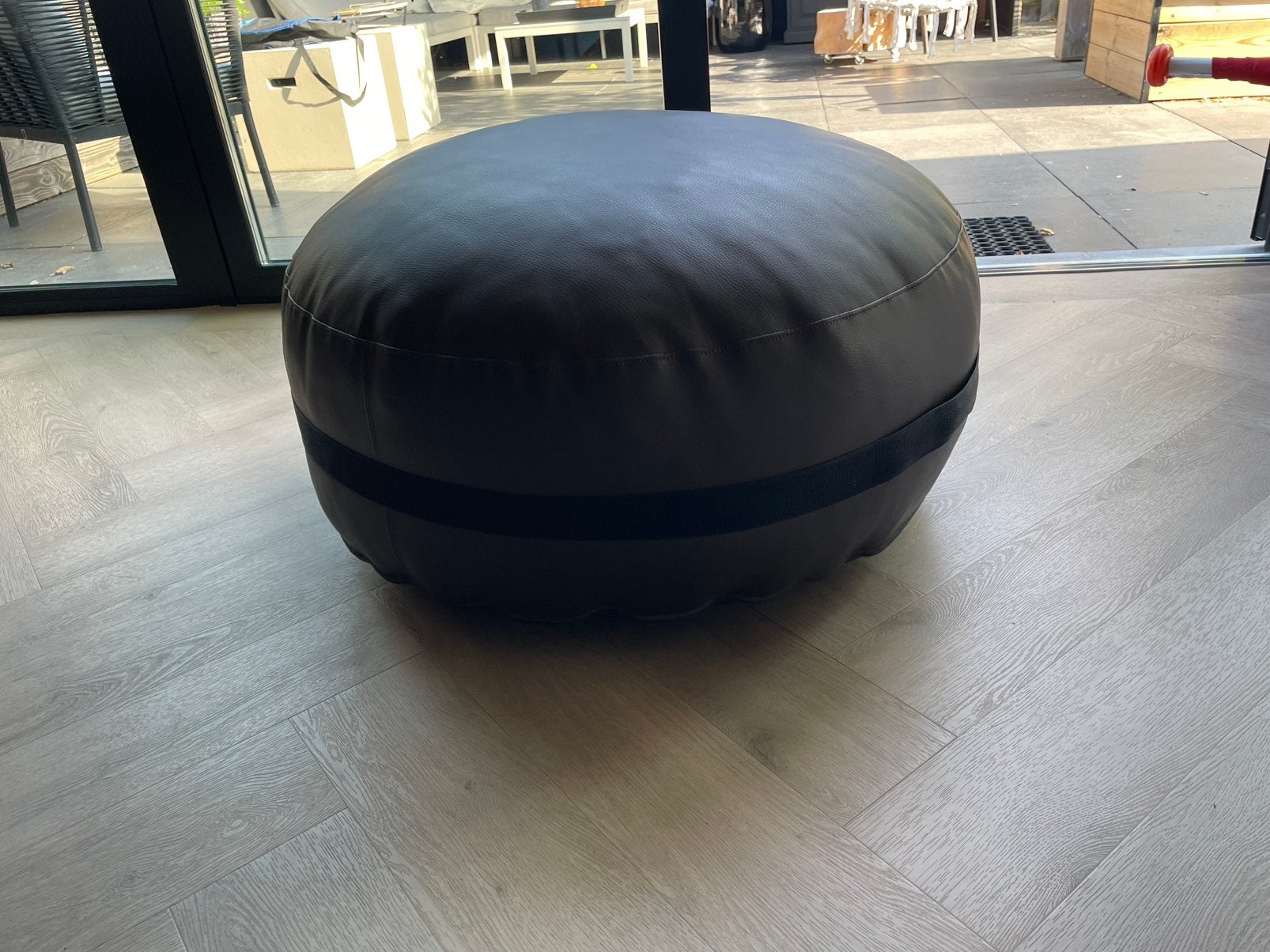 Nieuwe Bruine Poef skai voor 75,-, Ophalen, Nieuw, Rond, 75 tot 100 cm