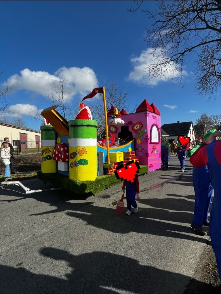 Carnavalswagen, Hobby en Vrije tijd, Ophalen, Gebruikt, Overige typen, Carnaval