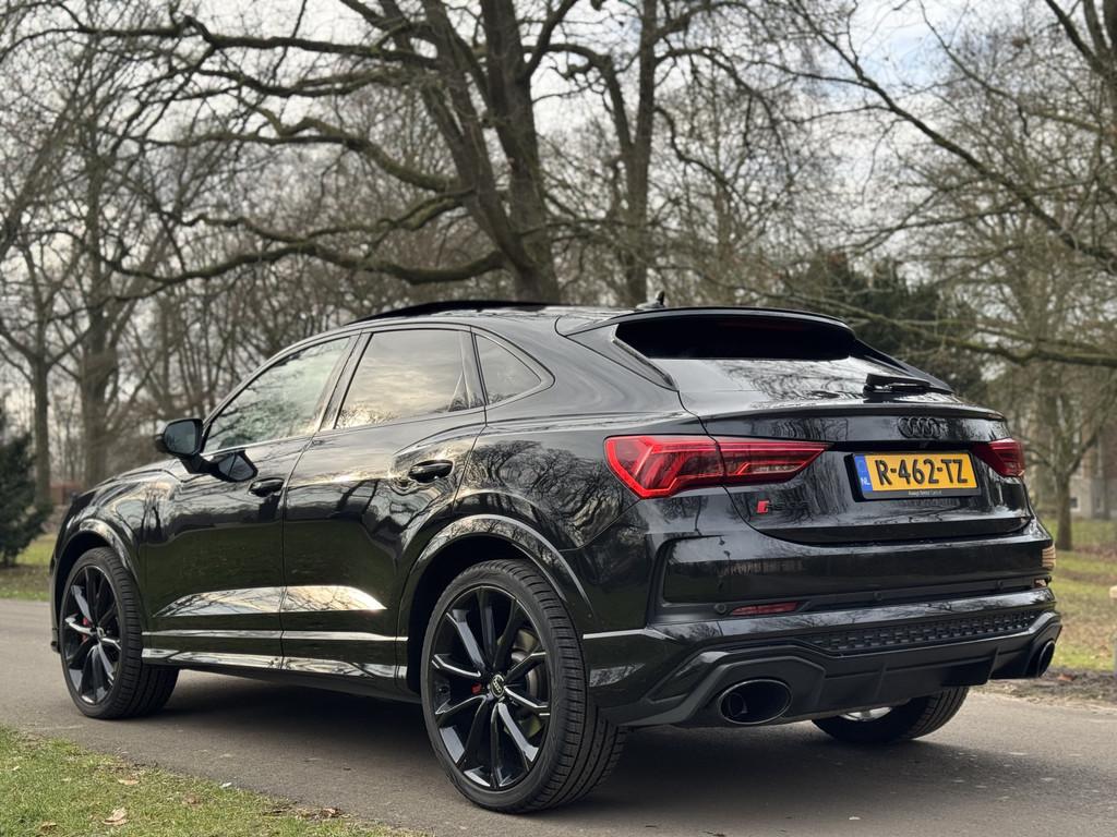 Audi RSQ3 Sportback TFSI RS (bj 2022, automaat), Auto's, Audi, Automaat, Gebruikt, 1675 kg, Zwart
